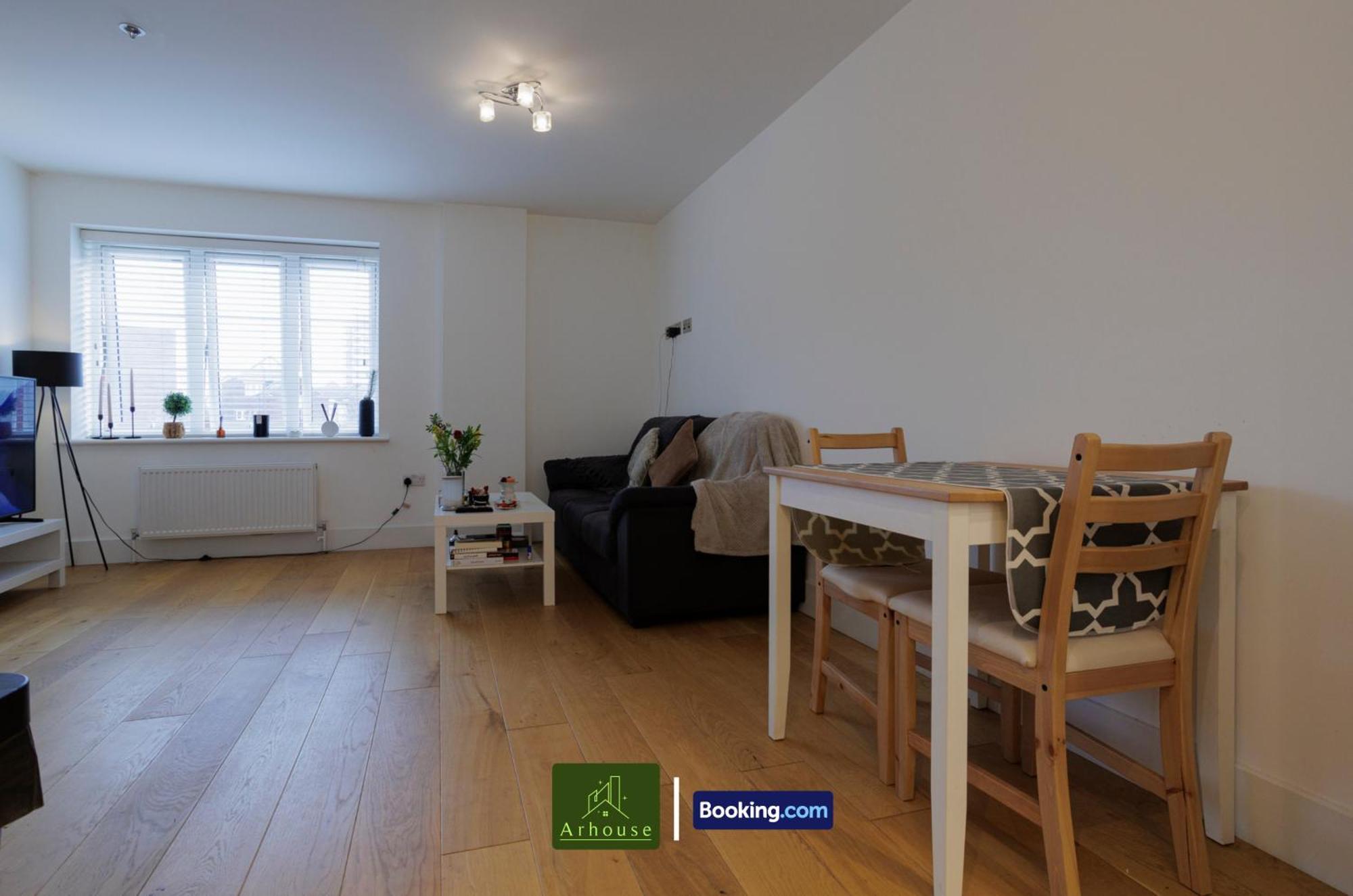 One Bedroom Apartment By Arhouse Apartments Short Lets & Serviced Accommodation Kingston With Free Wifi Kingston upon Thames  Eksteriør bilde