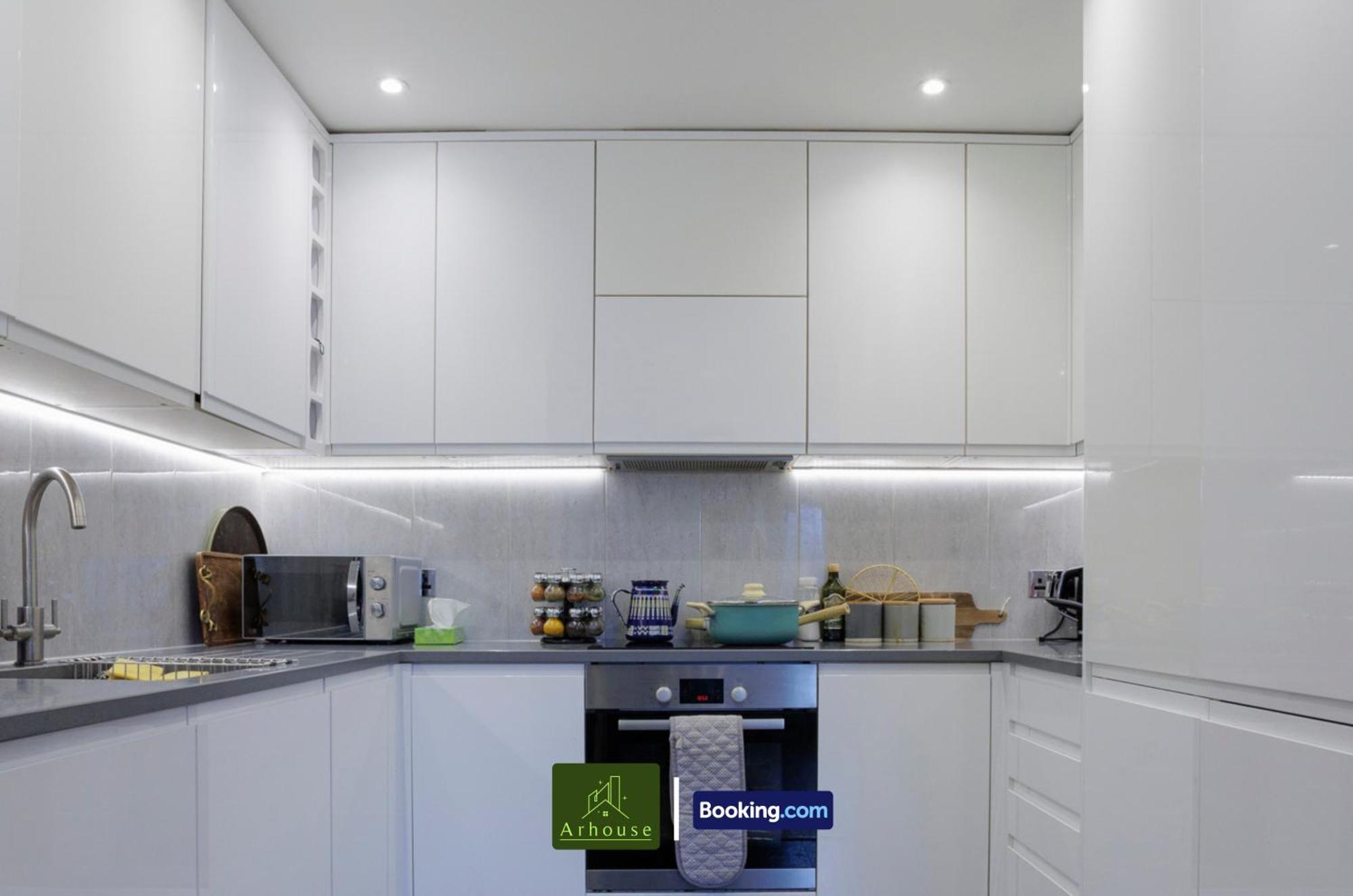One Bedroom Apartment By Arhouse Apartments Short Lets & Serviced Accommodation Kingston With Free Wifi Kingston upon Thames  Eksteriør bilde